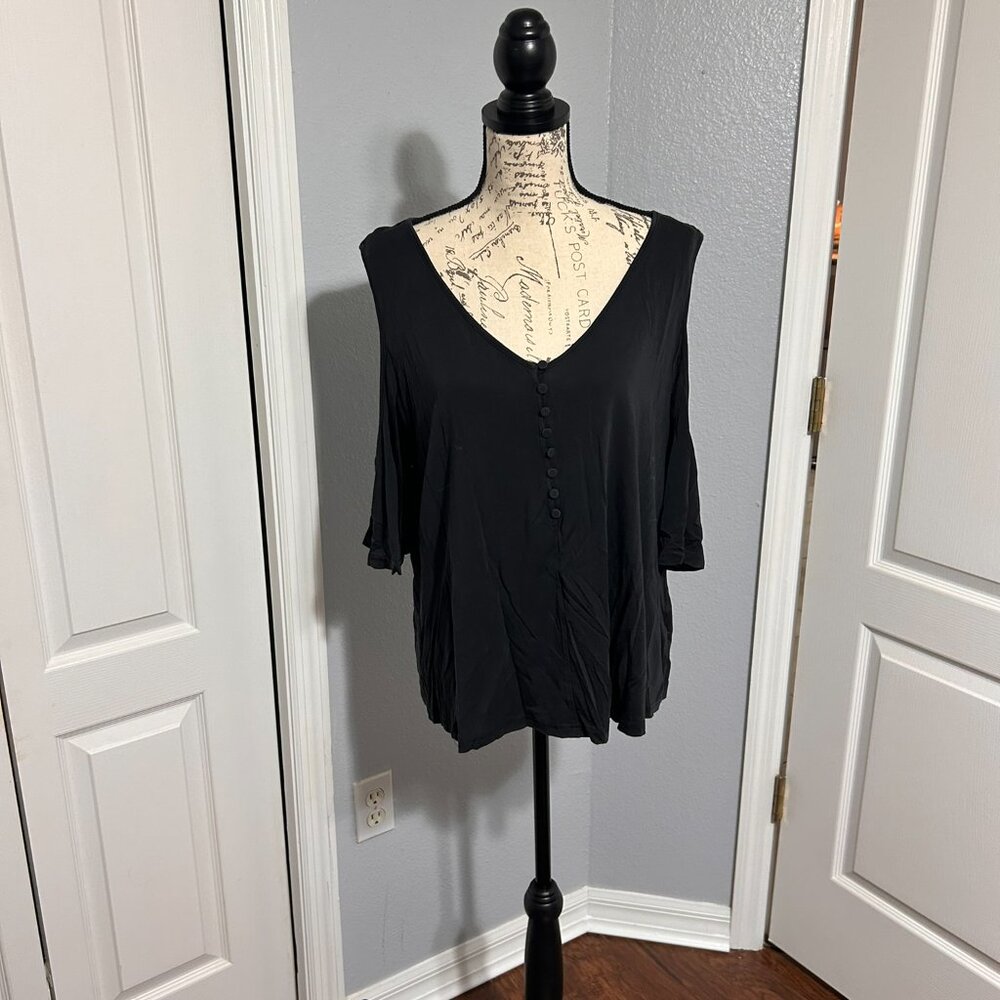 Cella Womens Cold Shoulder Henley Button Detail Knit Casual Top
